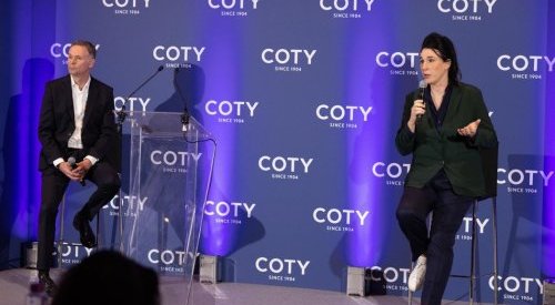 Coty relève ses prévisions de croissance et détaille sa stratégie mondiale