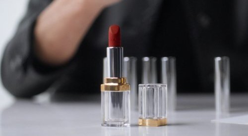 Chanel 31 Le Rouge : Un rouge à lèvres rechargeable dans un étui en verre